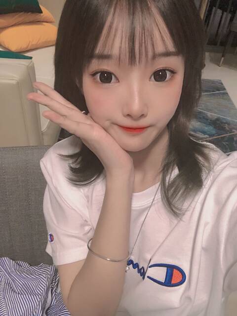 深圳高端外围03年学生天然无整