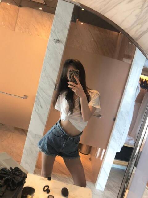 上海外围模特钢琴师兼职胸C可验小蛮腰
