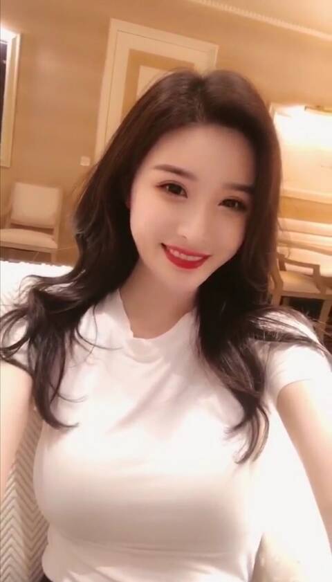 三亚高端外围模特甜美御姐174D活好不事可69可舌吻可鸳鸯浴皮肤白皙
