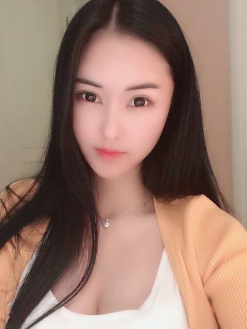 珠海外围模特最新动态172C21岁体重45kg完美身材外围女