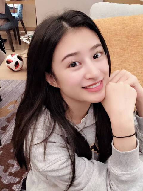 墨尔本高端商务外围留学生肤白1
