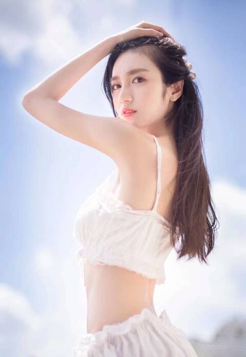 广州高级高端商务外围肤白如新剥鲜菱1