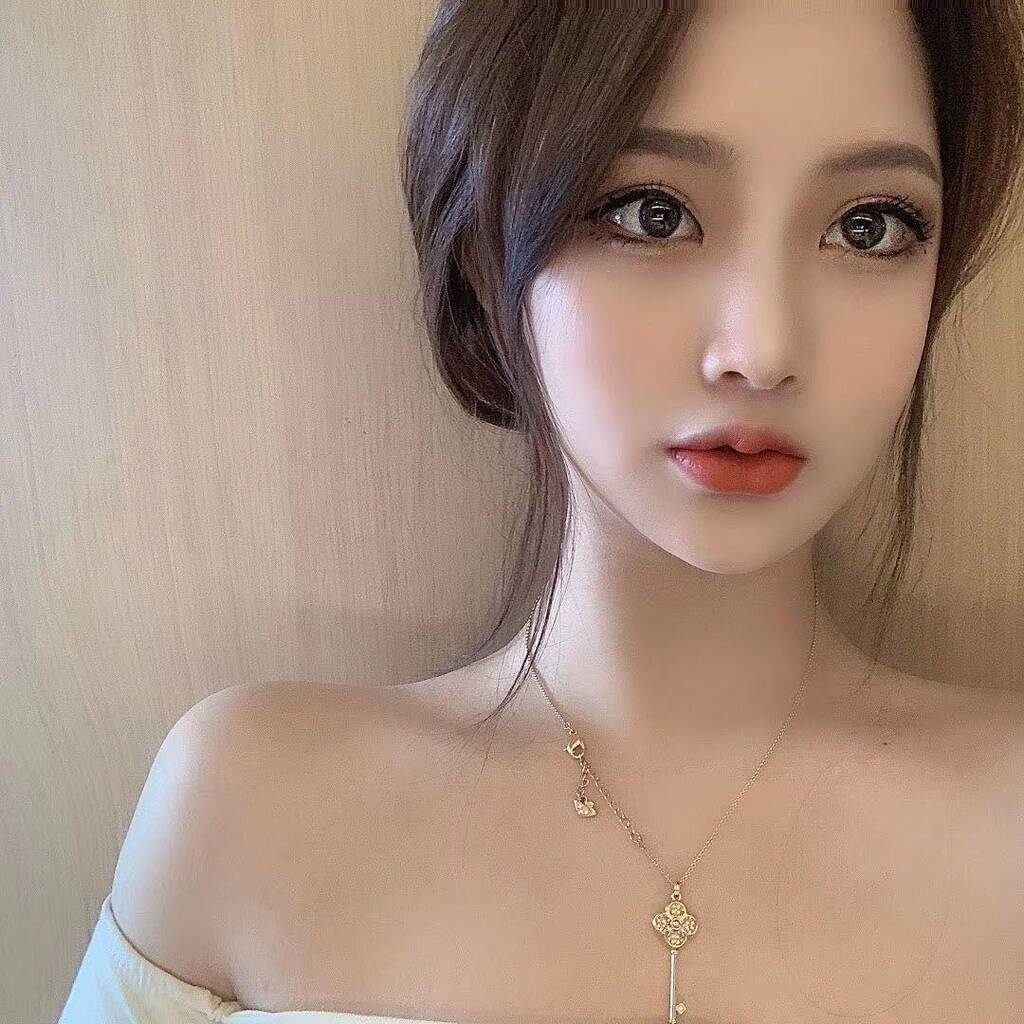 成都高端外围女微信是多少？成都高端外围女怎么约？成都高端外围女靠谱吗？