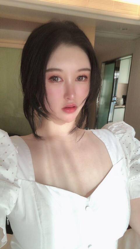 深圳最新外围女模特身高168cm