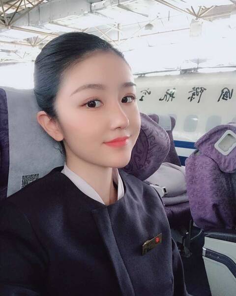 北京外围空姐兼职模特最新动态；北京空姐兼职模特170d